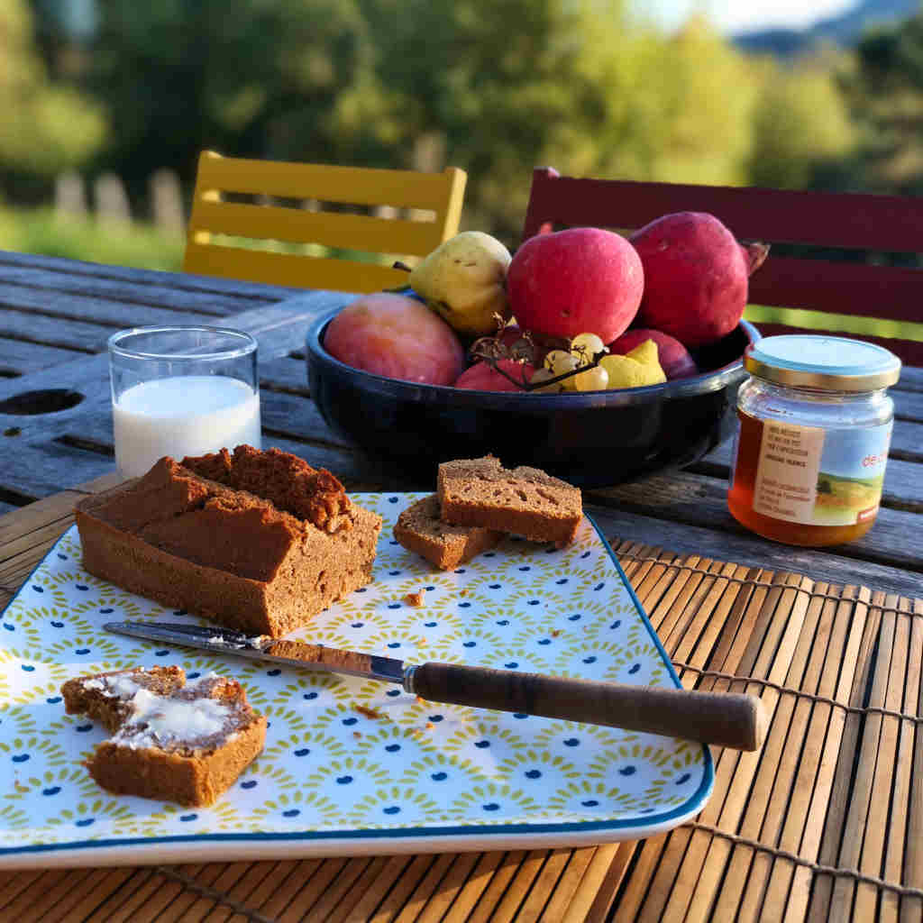 Pain d'épice artisanal Seigle 100% Miel AB suggestion de présentation